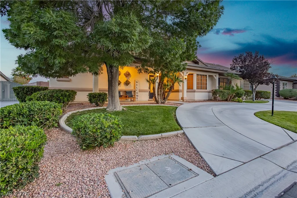 5905 Castleberry Peak, Las Vegas, NV 89131