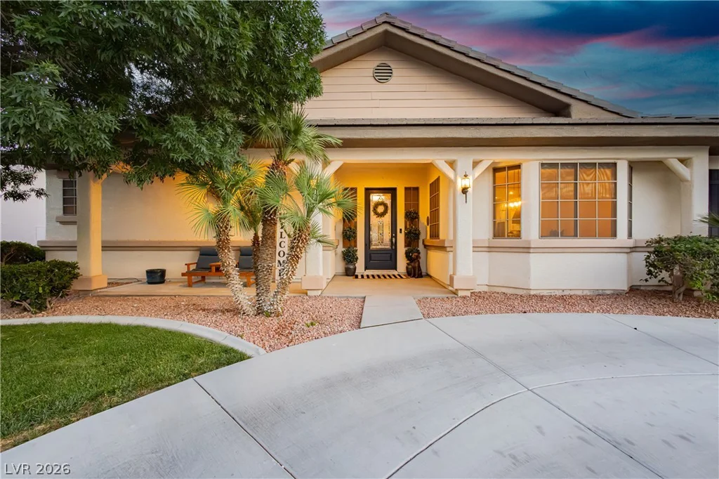 5905 Castleberry Peak, Las Vegas, NV 89131