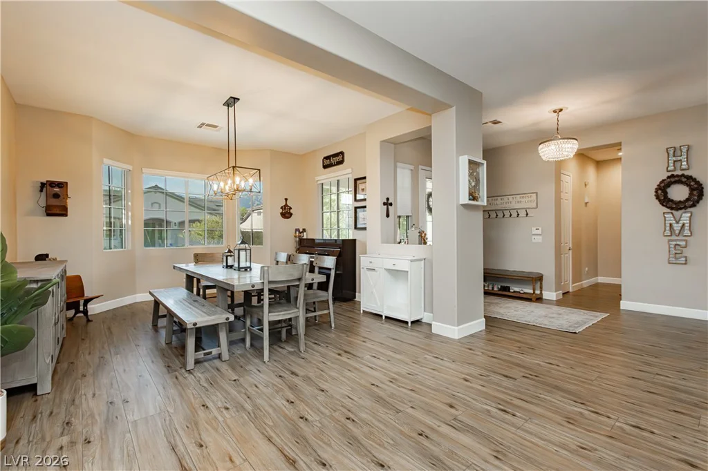 5905 Castleberry Peak, Las Vegas, NV 89131