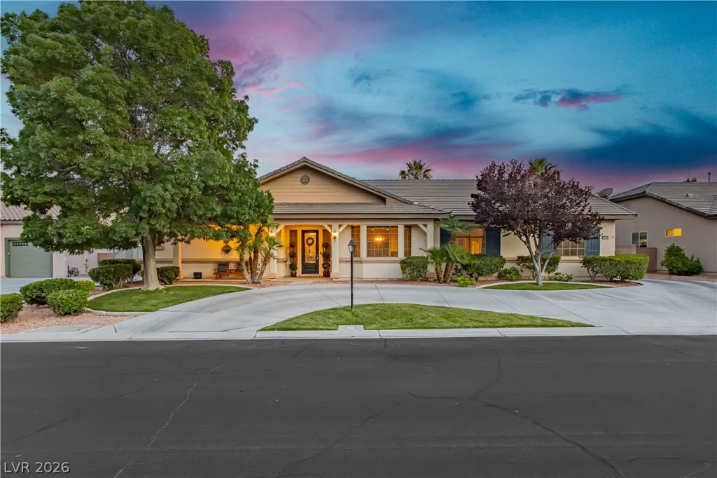 5905 Castleberry Peak, Las Vegas, NV 89131