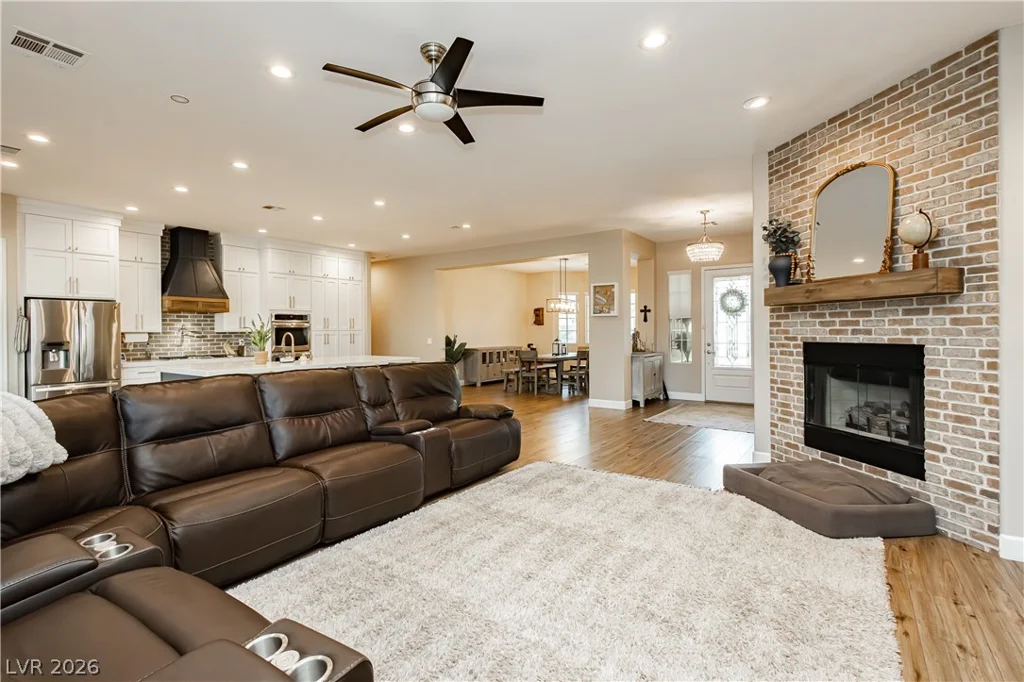 5905 Castleberry Peak, Las Vegas, NV 89131