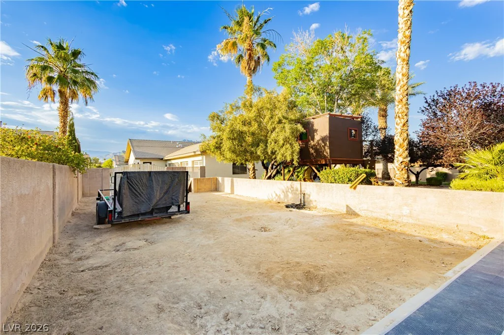 5905 Castleberry Peak, Las Vegas, NV 89131