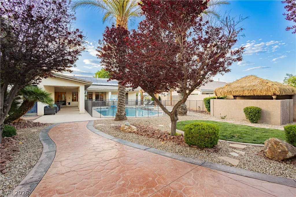 5905 Castleberry Peak, Las Vegas, NV 89131