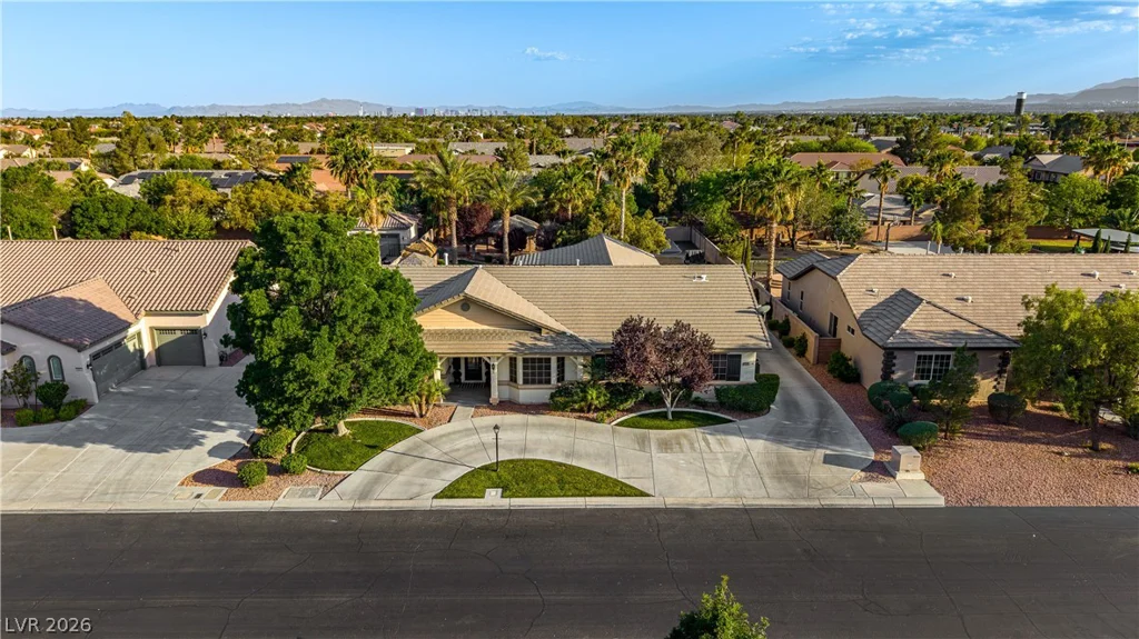 5905 Castleberry Peak, Las Vegas, NV 89131