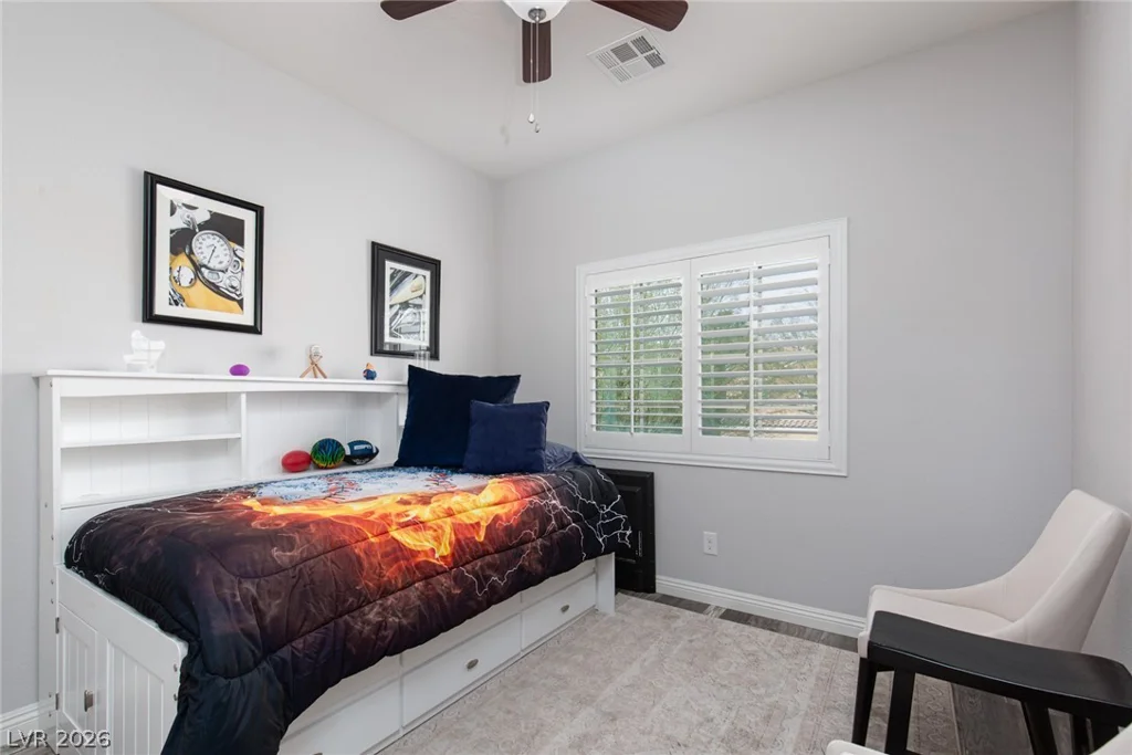 8465 Spirit Vale, Las Vegas, NV 89117