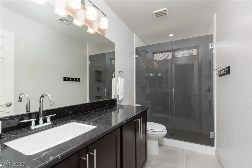 8465 Spirit Vale, Las Vegas, NV 89117