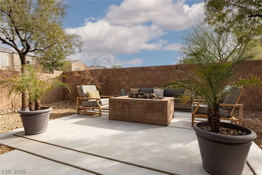 8465 Spirit Vale, Las Vegas, NV 89117