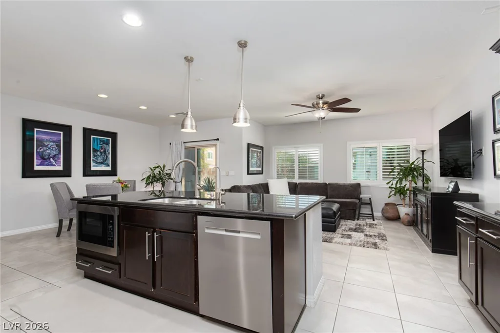 8465 Spirit Vale, Las Vegas, NV 89117