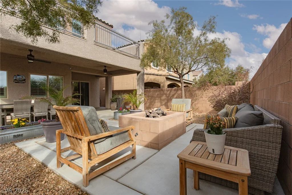 8465 Spirit Vale, Las Vegas, NV 89117