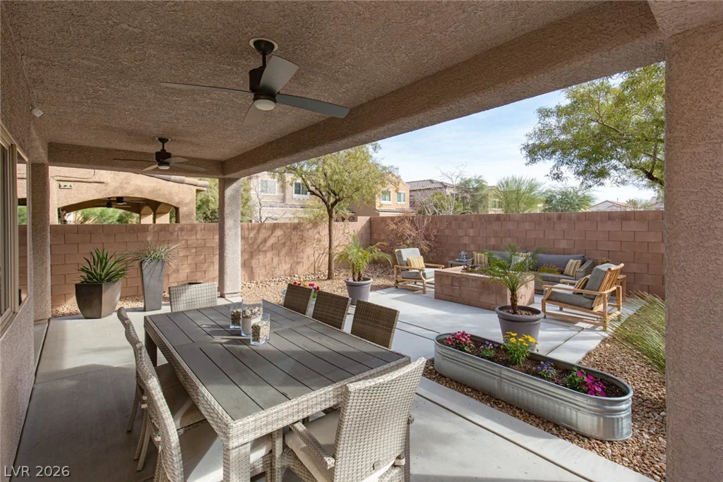 8465 Spirit Vale, Las Vegas, NV 89117