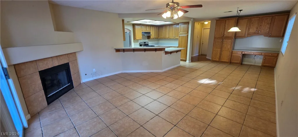 3205 Shallow Point, Las Vegas, NV 89117