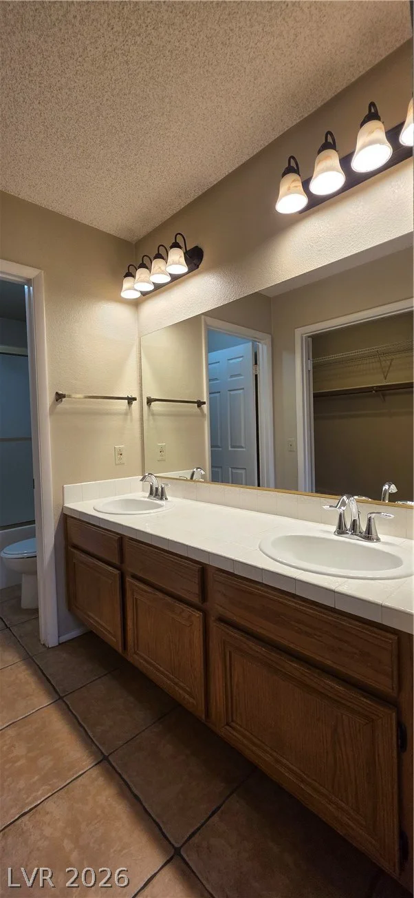 3205 Shallow Point, Las Vegas, NV 89117