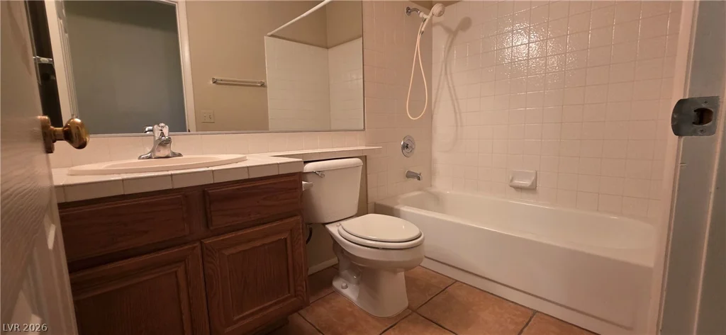 3205 Shallow Point, Las Vegas, NV 89117