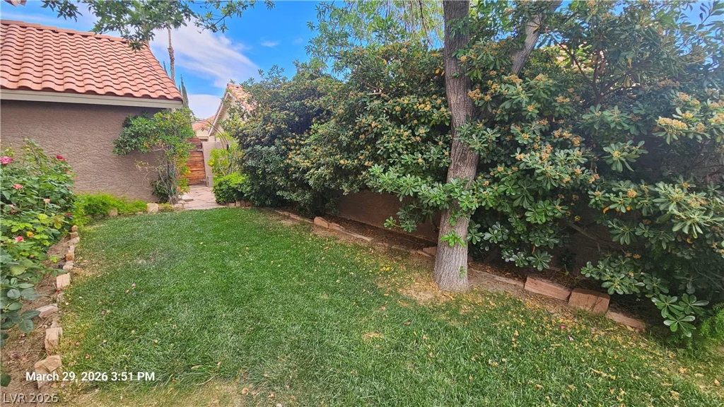 3205 Shallow Point, Las Vegas, NV 89117
