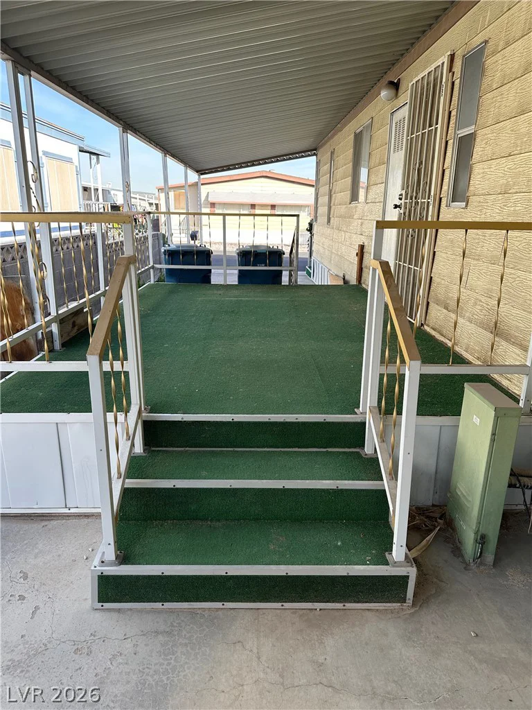 4637 Royal Ridge, Las Vegas, NV 89103