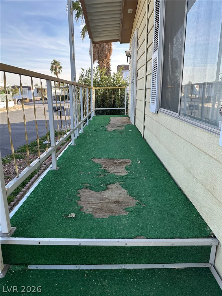 4637 Royal Ridge, Las Vegas, NV 89103