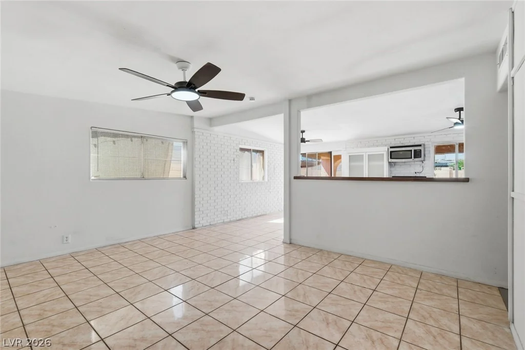 3220 Reynolds, North Las Vegas, NV 89030