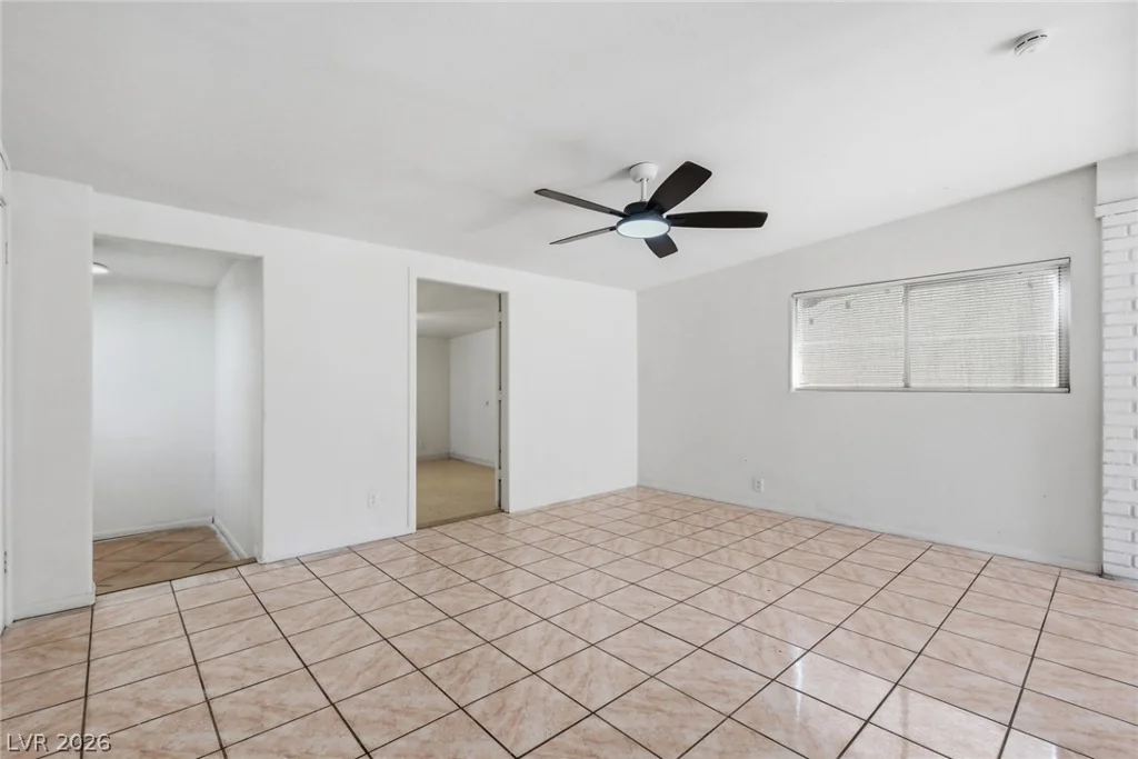 3220 Reynolds, North Las Vegas, NV 89030