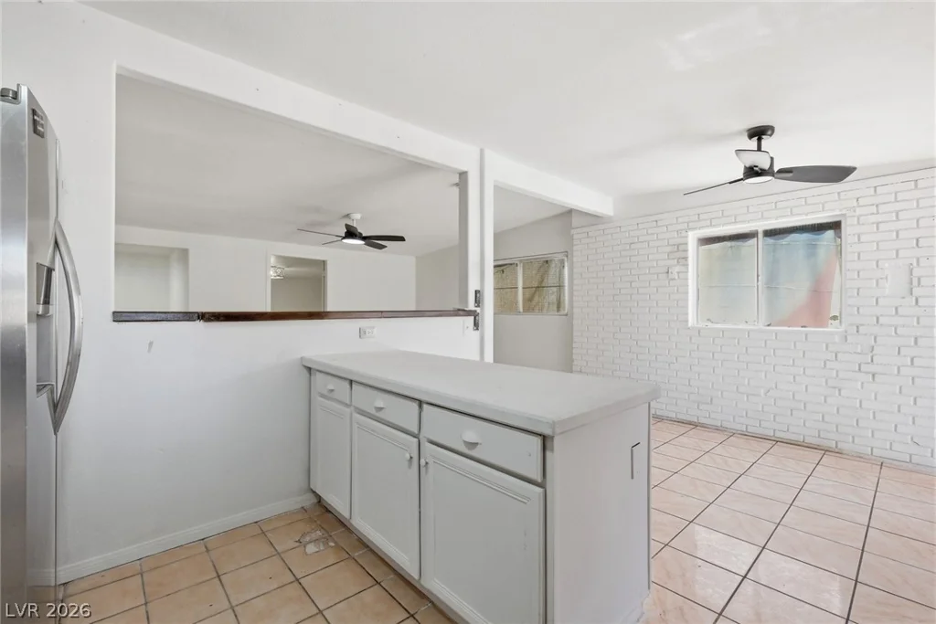 3220 Reynolds, North Las Vegas, NV 89030