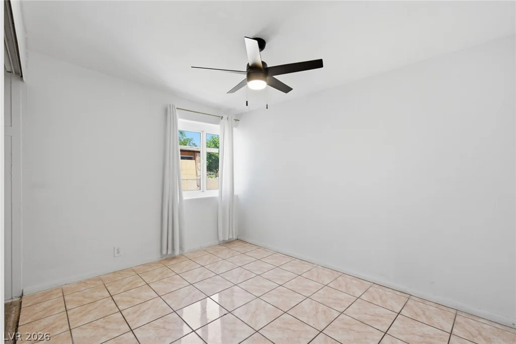 3220 Reynolds, North Las Vegas, NV 89030