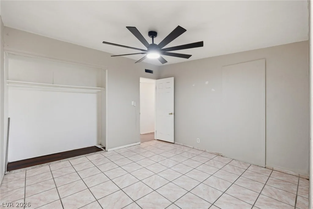 3220 Reynolds, North Las Vegas, NV 89030