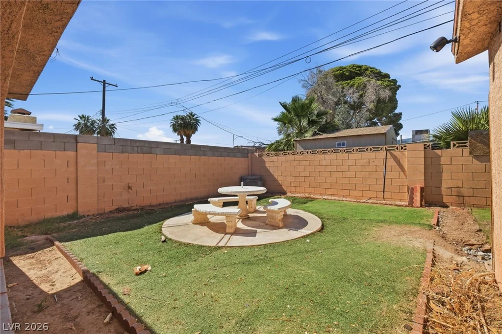 3220 Reynolds, North Las Vegas, NV 89030