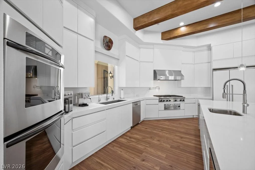 775 Clove, Henderson, NV 89012