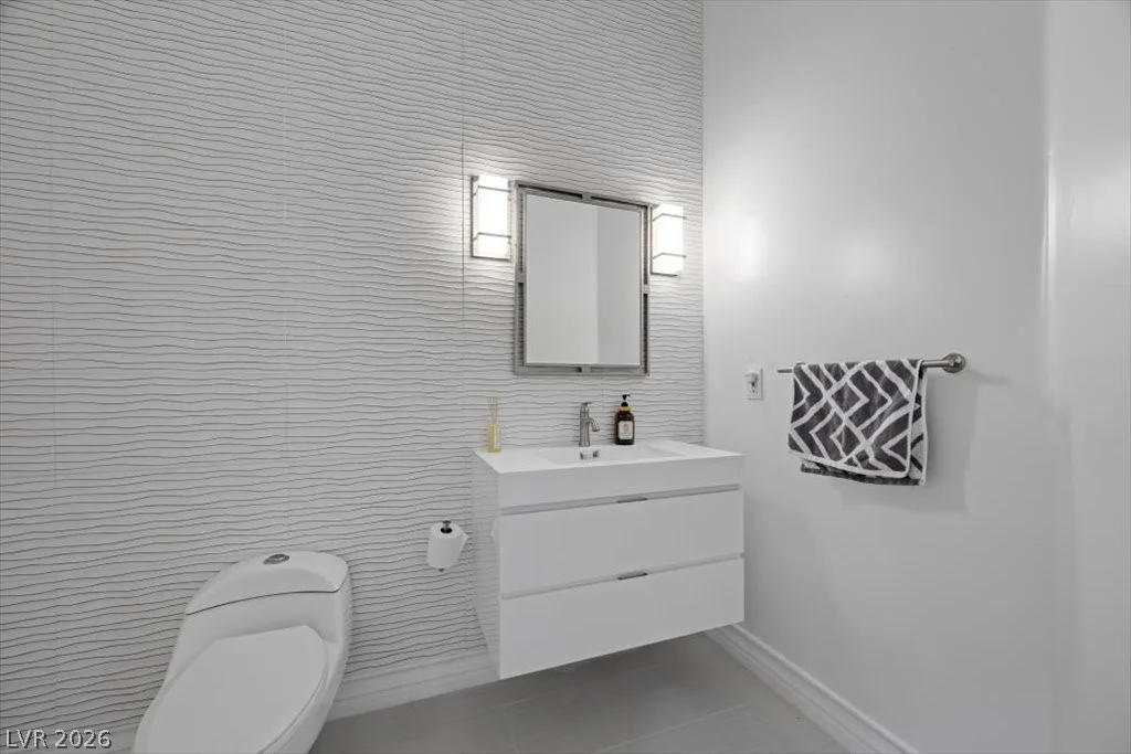 775 Clove, Henderson, NV 89012