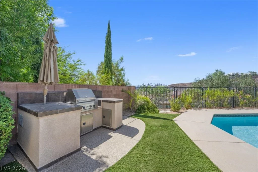 775 Clove, Henderson, NV 89012