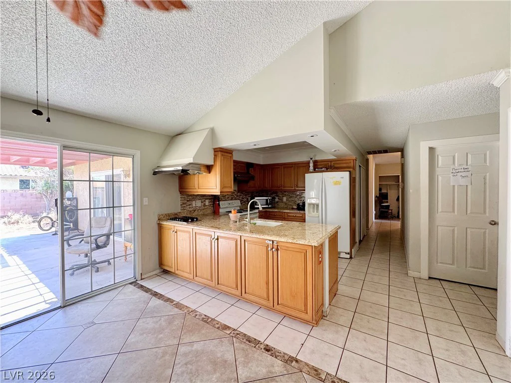 4064 Spitze, Las Vegas, NV 89103