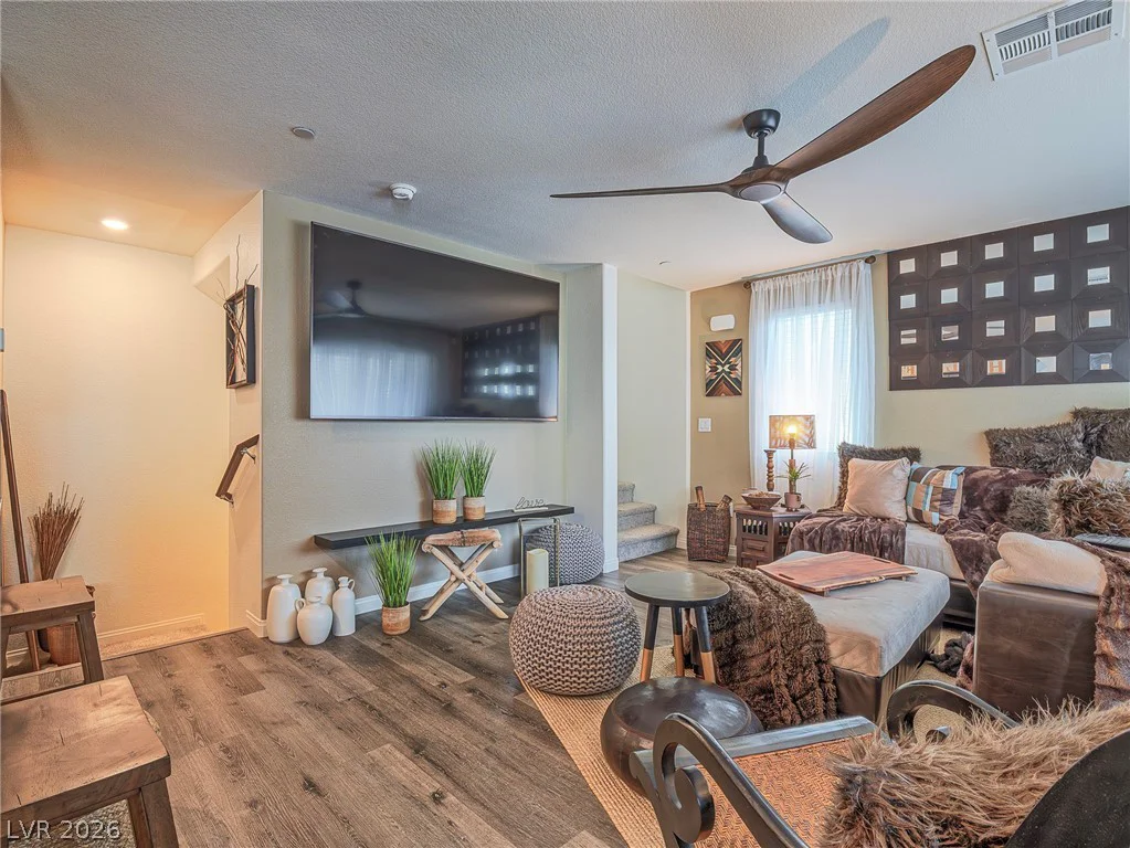 7002 Midnight Bronze, North Las Vegas, NV 89086