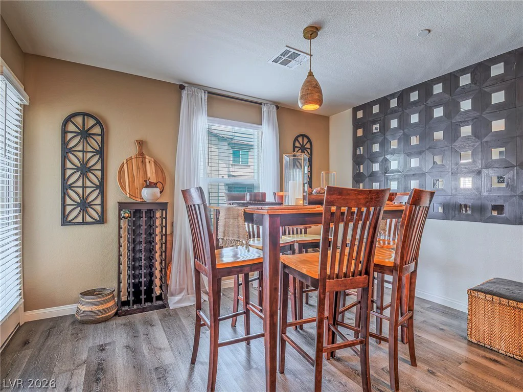 7002 Midnight Bronze, North Las Vegas, NV 89086