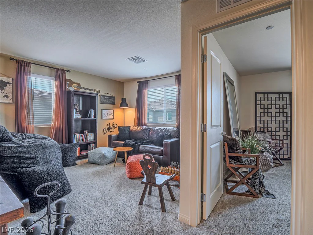 7002 Midnight Bronze, North Las Vegas, NV 89086
