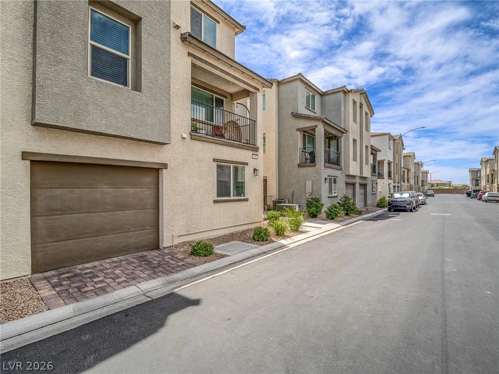 7002 Midnight Bronze, North Las Vegas, NV 89086