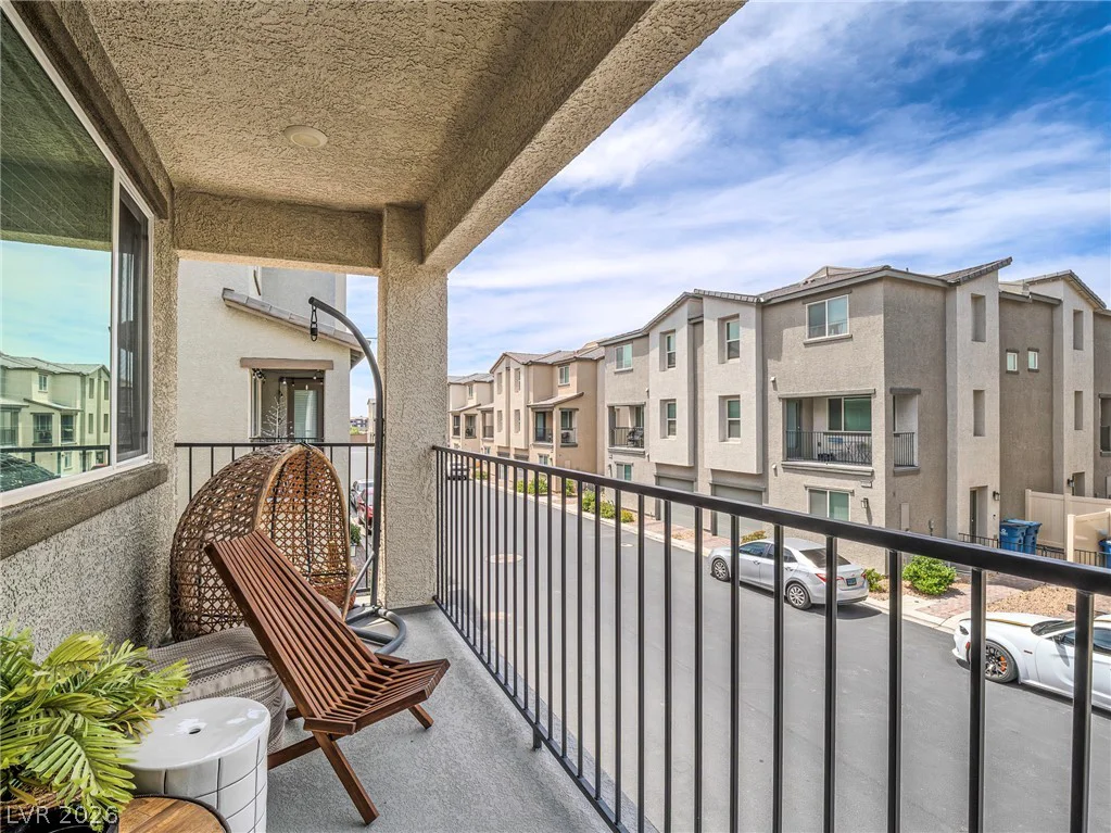 7002 Midnight Bronze, North Las Vegas, NV 89086