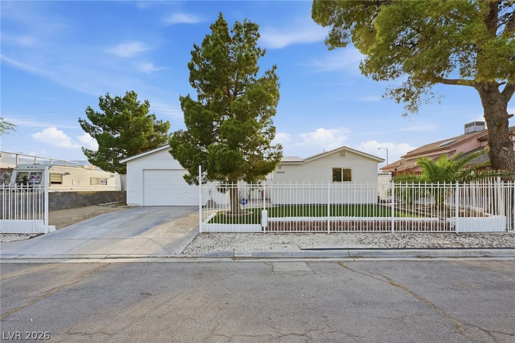 1859 Priscilla, Las Vegas, NV 89156