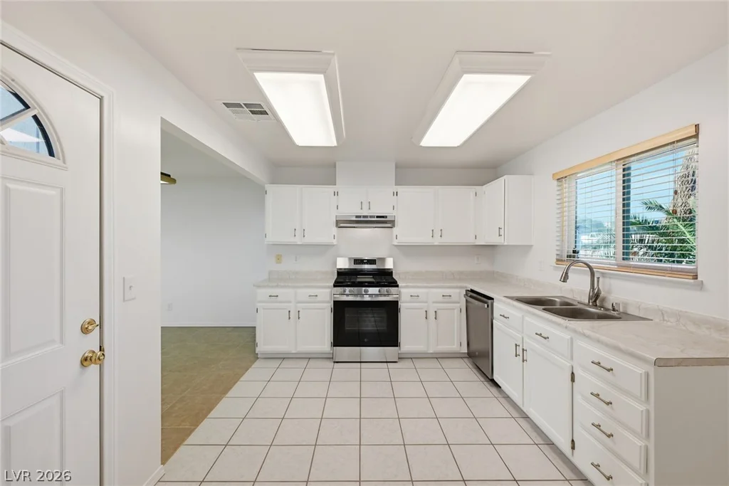 1859 Priscilla, Las Vegas, NV 89156
