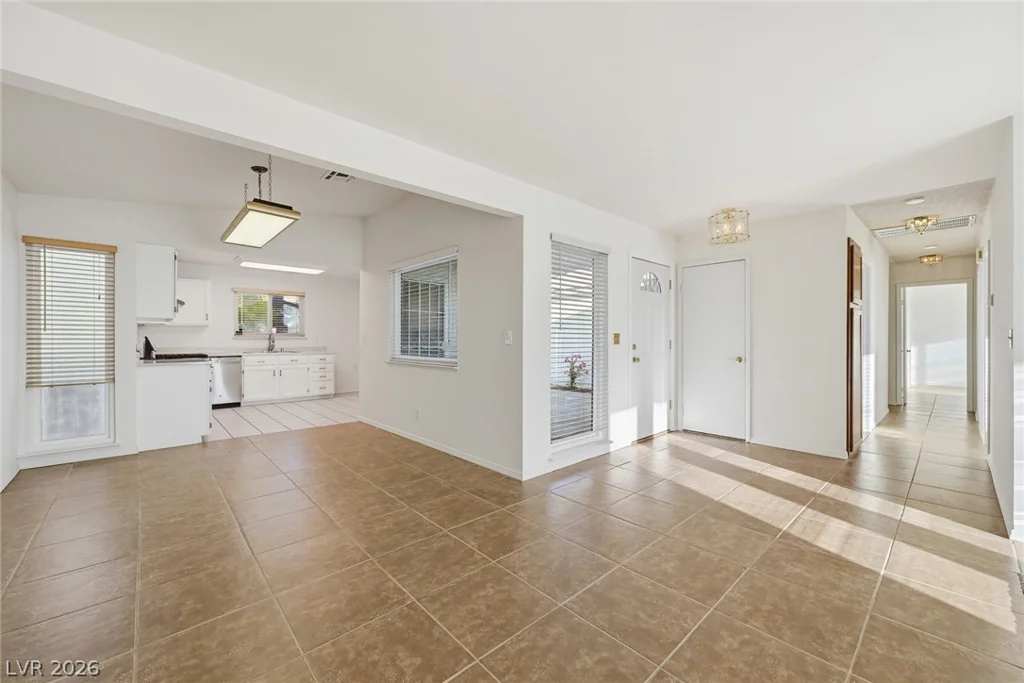1859 Priscilla, Las Vegas, NV 89156