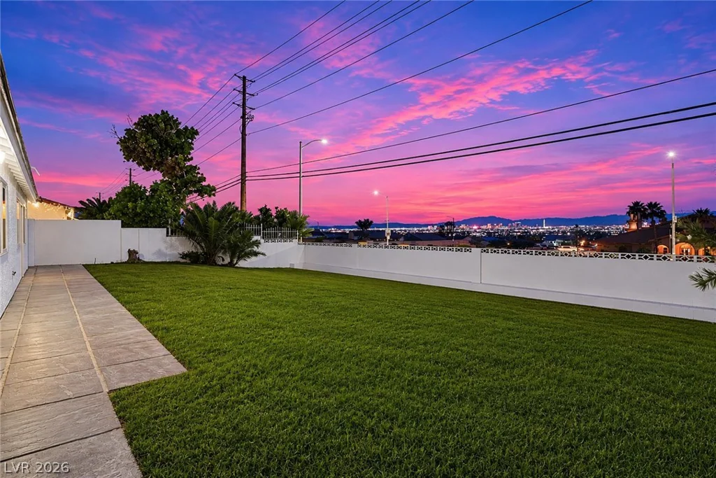 1859 Priscilla, Las Vegas, NV 89156