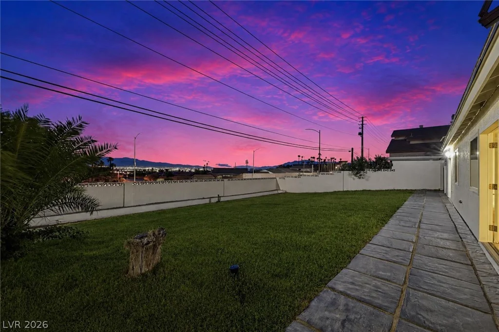 1859 Priscilla, Las Vegas, NV 89156