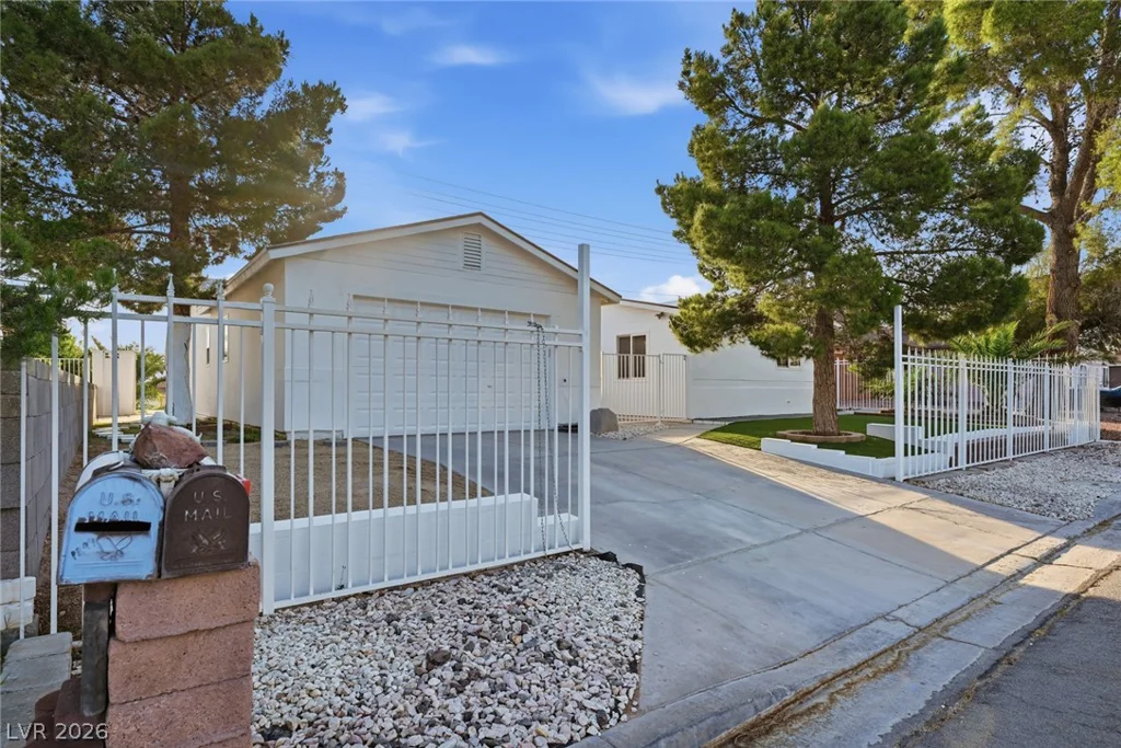 1859 Priscilla, Las Vegas, NV 89156