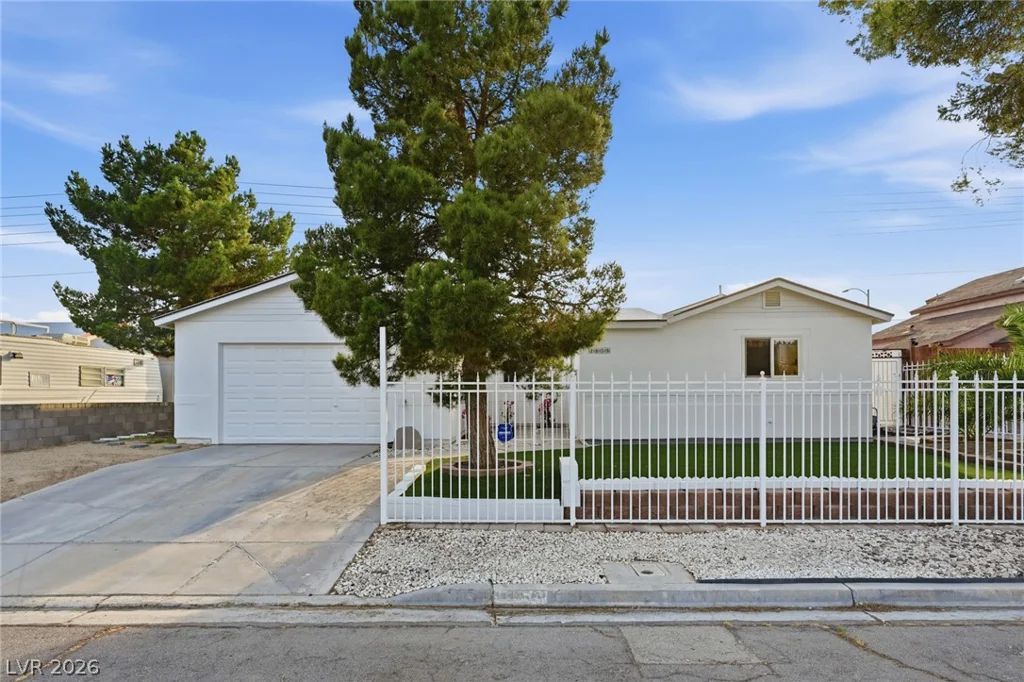 1859 Priscilla, Las Vegas, NV 89156