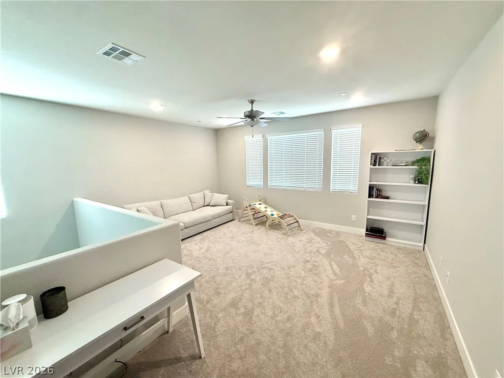 1921 Lewis Bay, North Las Vegas, NV 89084