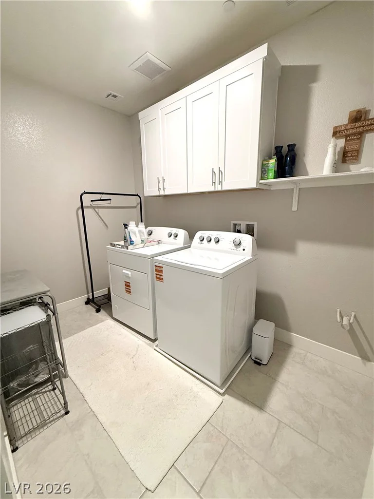 1921 Lewis Bay, North Las Vegas, NV 89084
