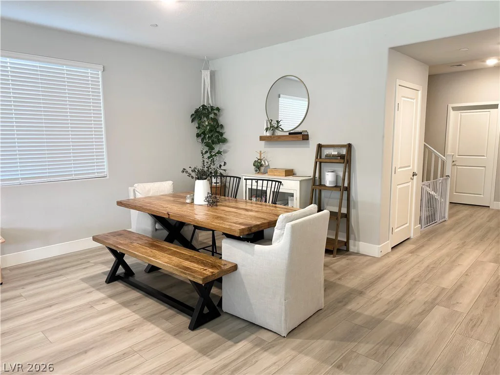 1921 Lewis Bay, North Las Vegas, NV 89084