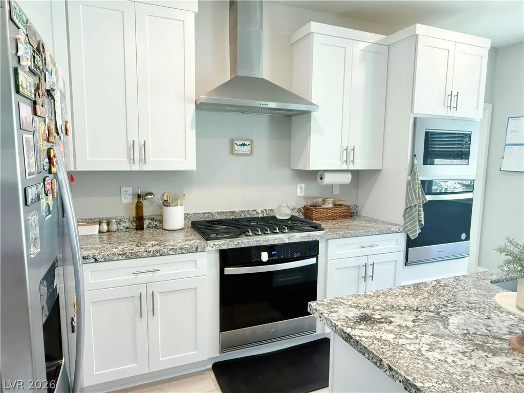 1921 Lewis Bay, North Las Vegas, NV 89084