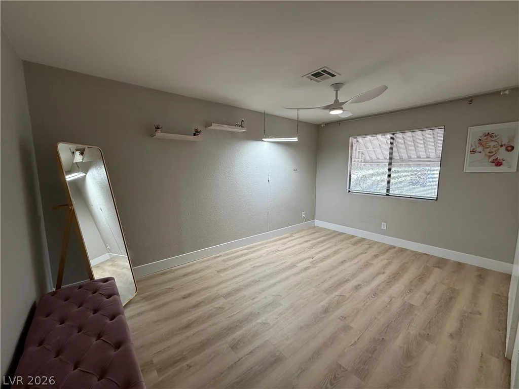 8804 River Pines, Las Vegas, NV 89117