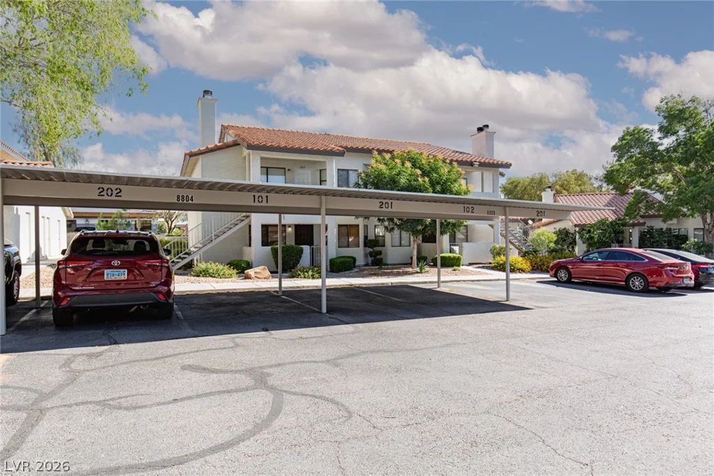 8804 River Pines, Las Vegas, NV 89117