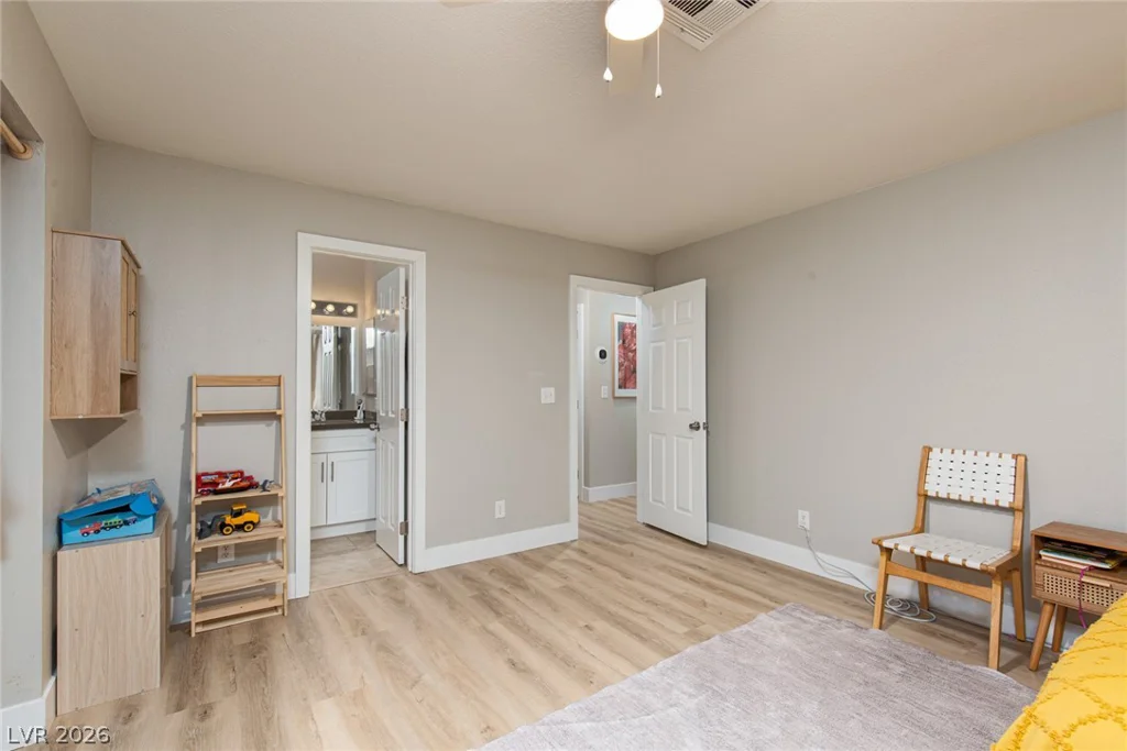 8804 River Pines, Las Vegas, NV 89117