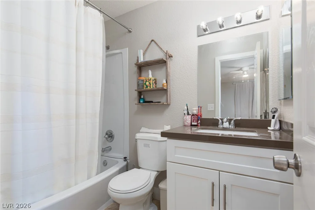 8804 River Pines, Las Vegas, NV 89117